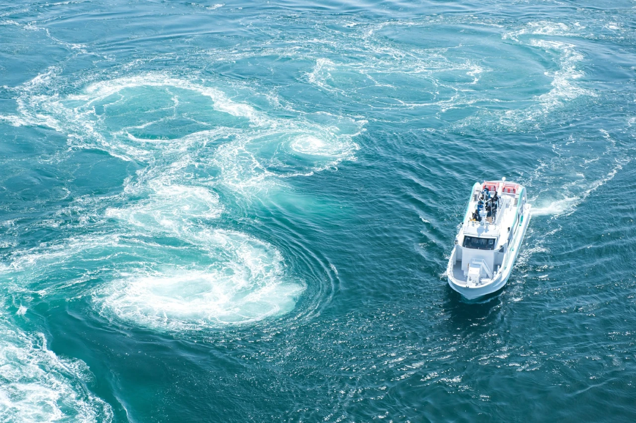 tourbillons-naruto-tokushima-shikoku-circuit-japon